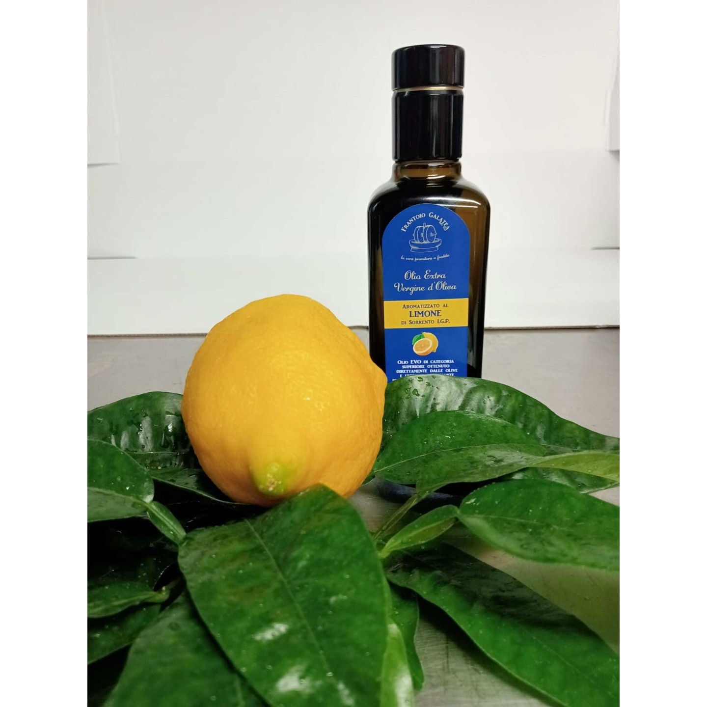 Condimento  aromatizzato al  limone a base di olio d’oliva - Frantoio Galatea